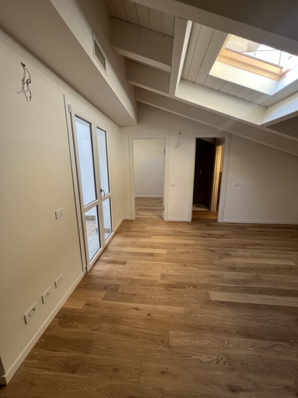 NUOVA COSTRUZIONE BILOCALE MANSARDATO