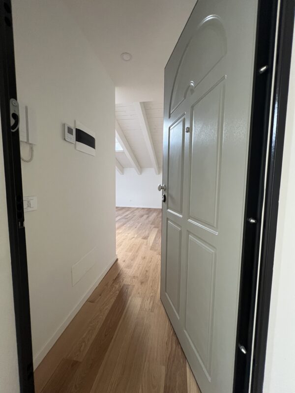 NUOVA COSTRUZIONE BILOCALE MANSARDATO