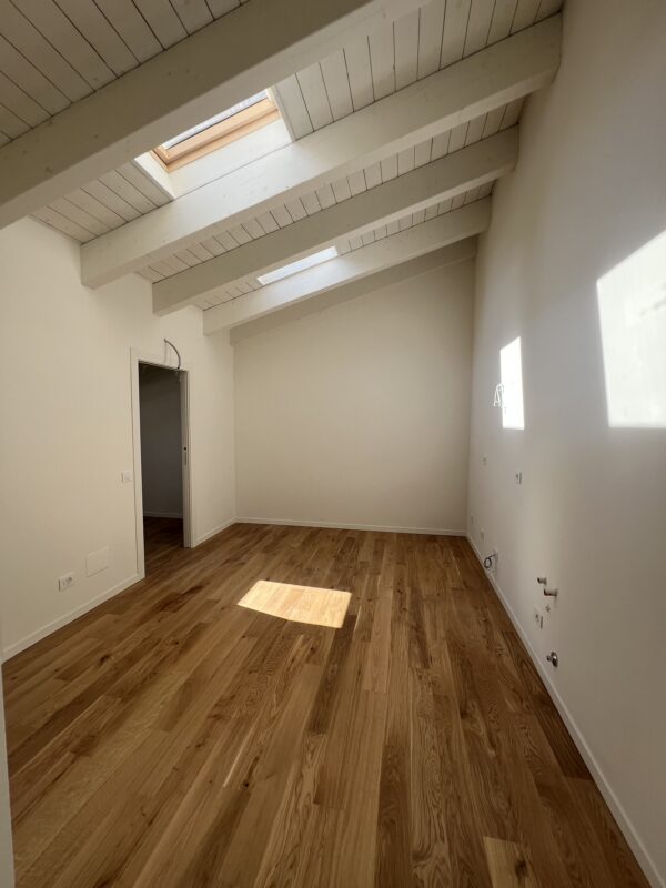 NUOVA COSTRUZIONE BILOCALE MANSARDATO