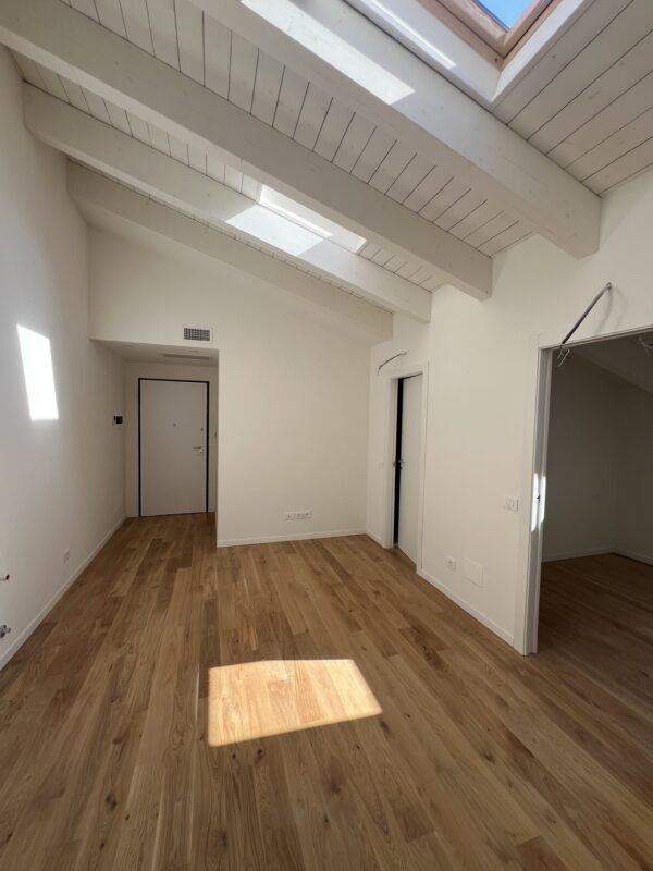 NUOVA COSTRUZIONE BILOCALE MANSARDATO