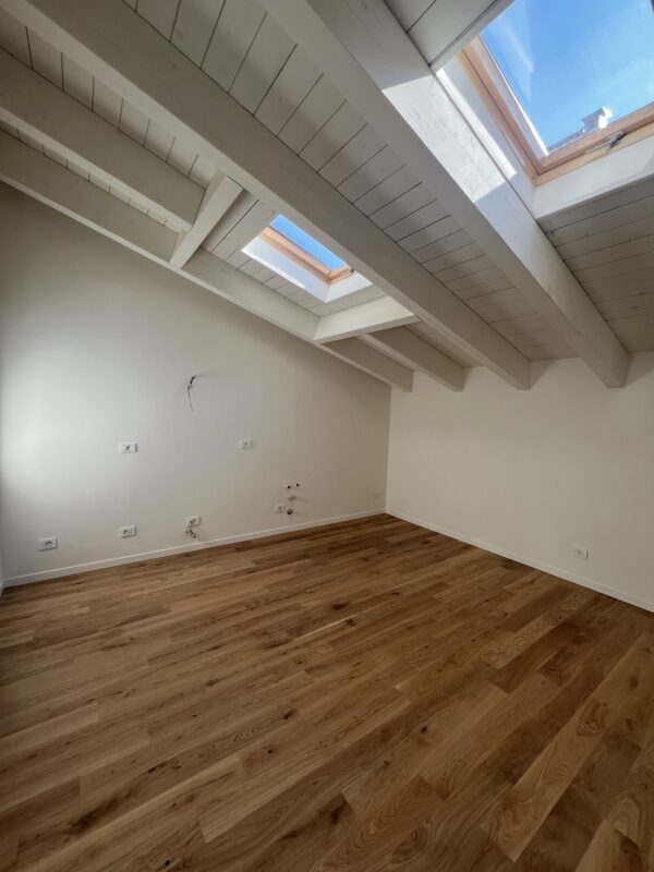 NUOVA COSTRUZIONE BILOCALE MANSARDATO