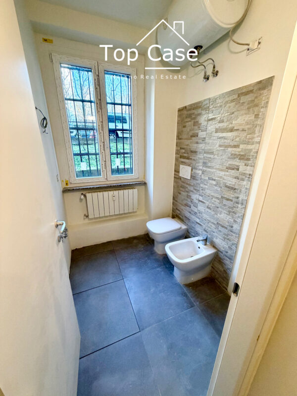 VENDESI TRILOCALE Affori centro, Via Palmaria 4